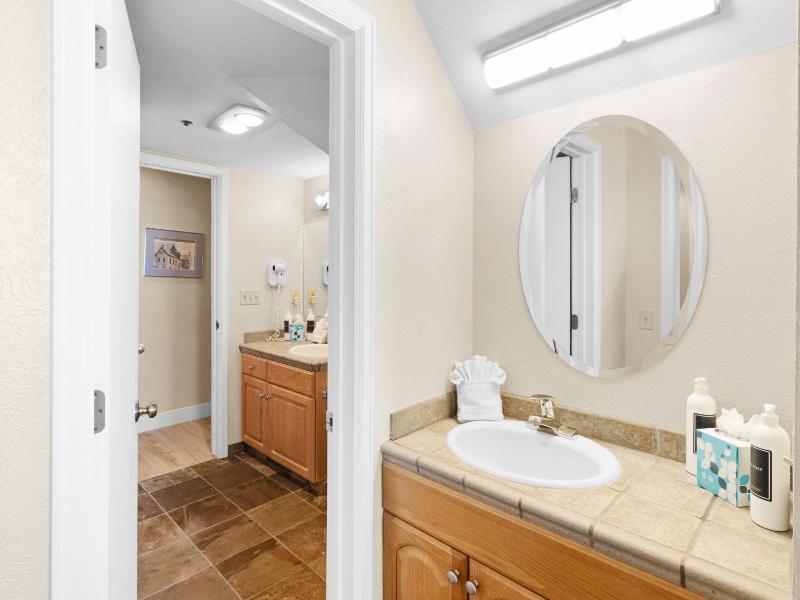 4 Bedroom Condominium  #254 image 2