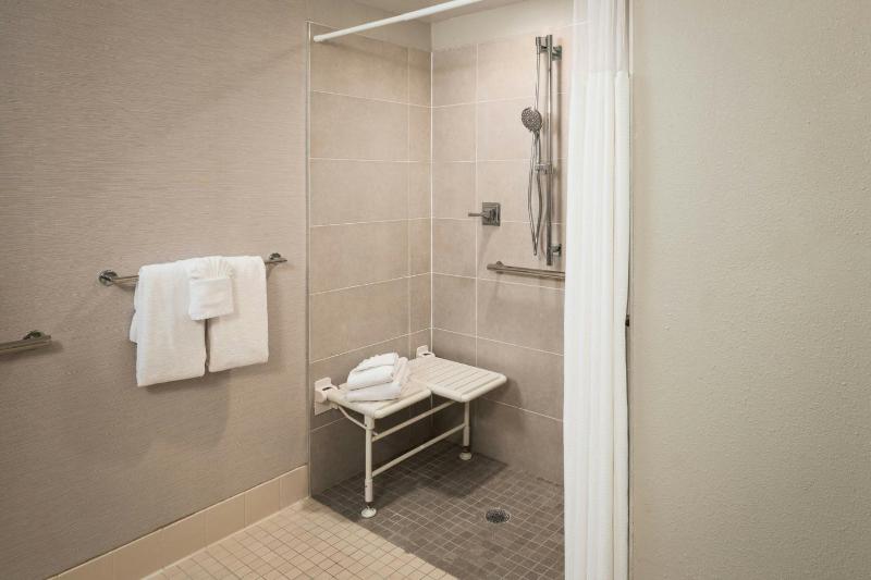King Room image 2