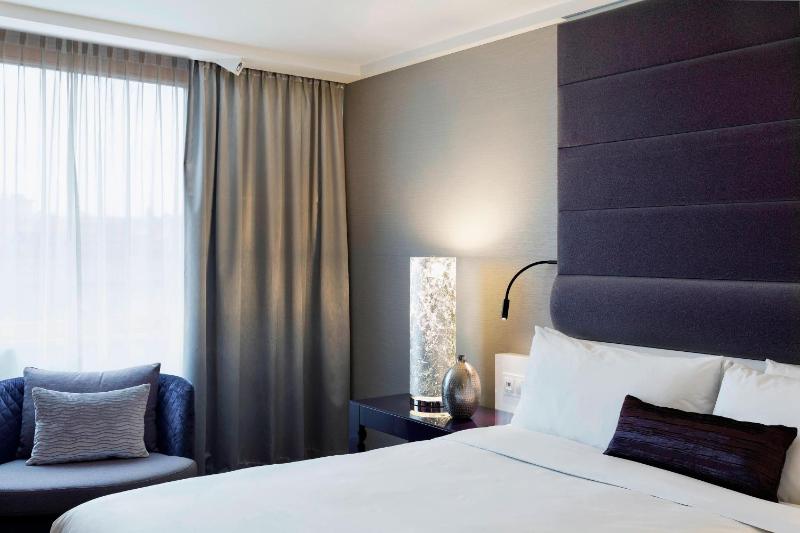 Classic King Room image 4