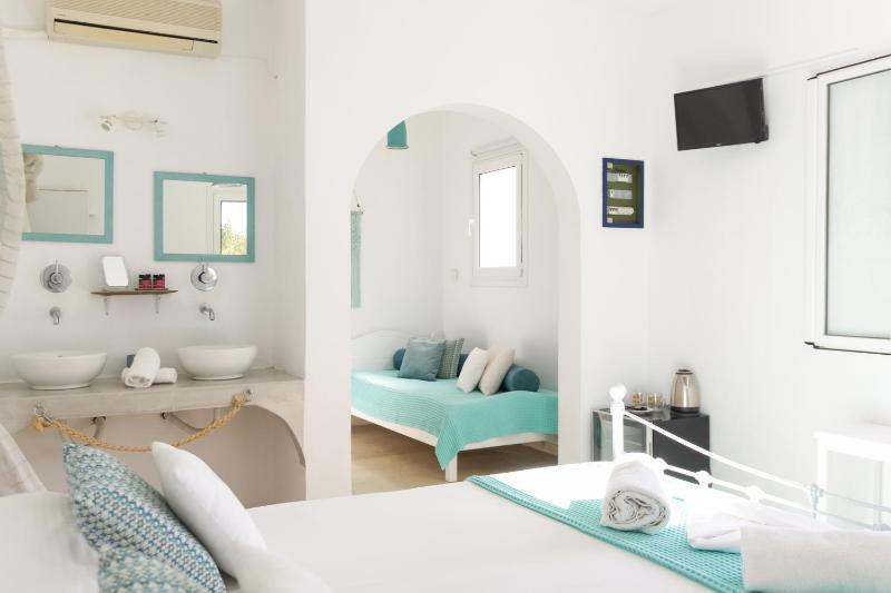 Family Room with Balcony image 4