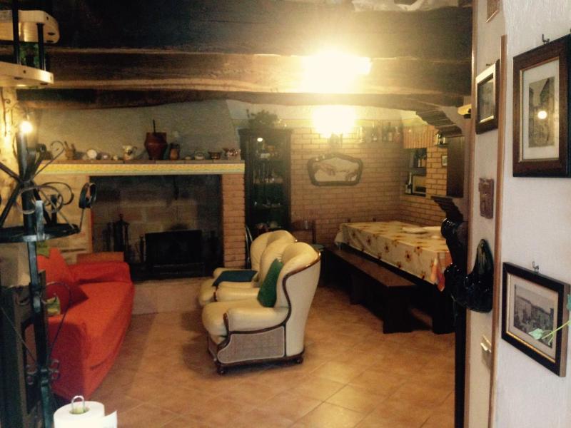 Etruscan residence Perugia - image 4