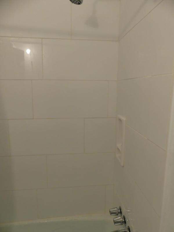 Budget Double Room image 4