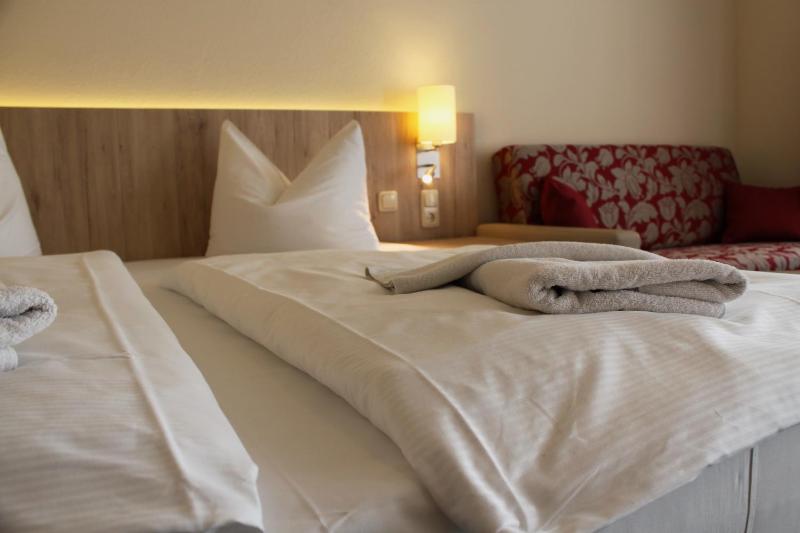 Double Room with Balcony image 1