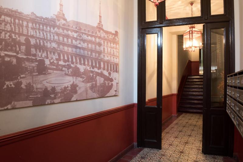 Studio Apartment image 3