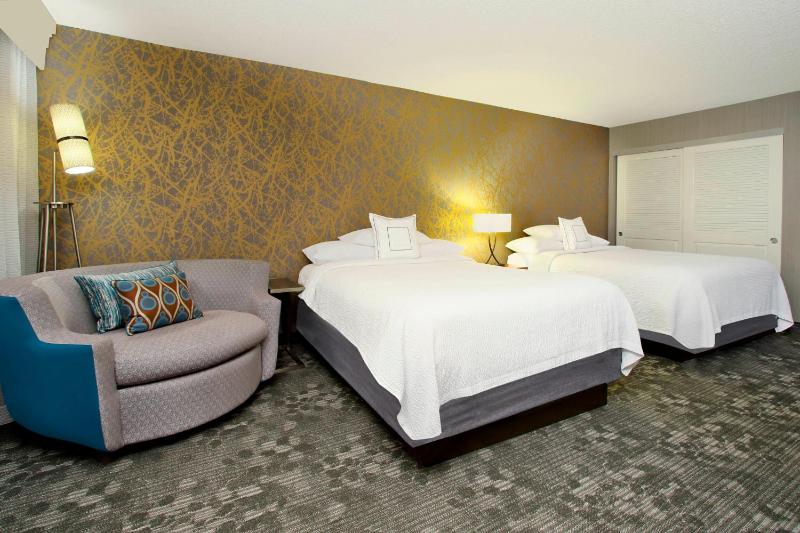Deluxe Queen Room with Two Queen Beds image 1