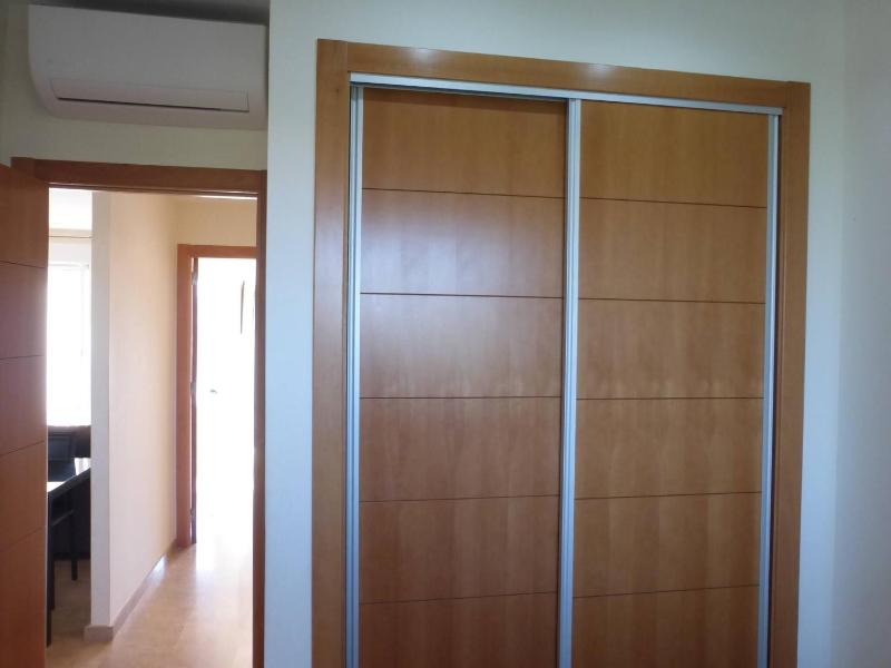 Beautiful 2 bedroom 2 bathroom apartment with pool - image 21