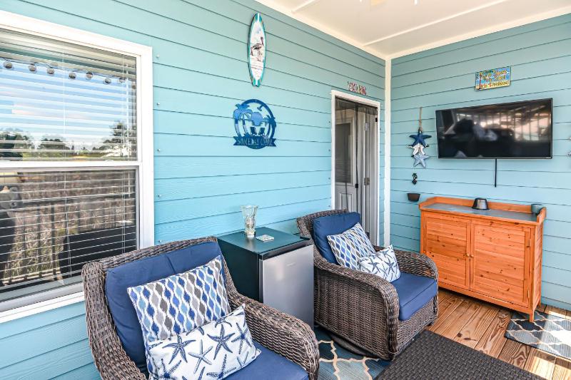7020 Rookery 3 Someday came close to beach two pool beach amenities - image 7
