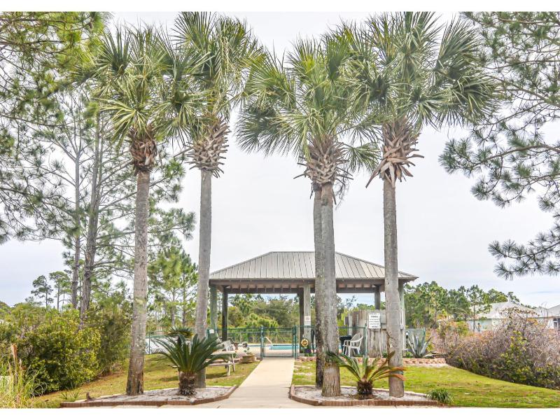 7020 Rookery 3 Someday came close to beach two pool beach amenities - image 4