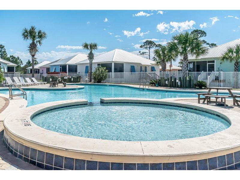 7020 Rookery 3 Someday came close to beach two pool beach amenities - image 6