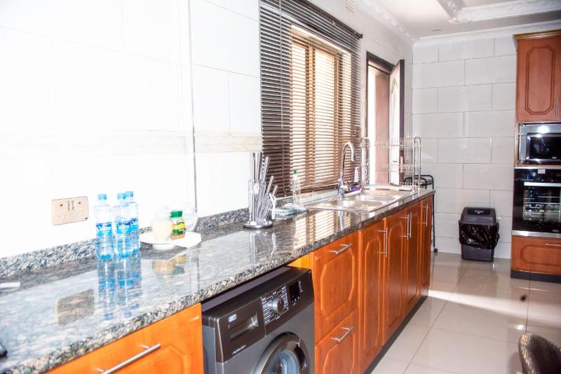 Lusaka Luxe Your Private Oasis Awaits in the Heart of Zambia - image 11