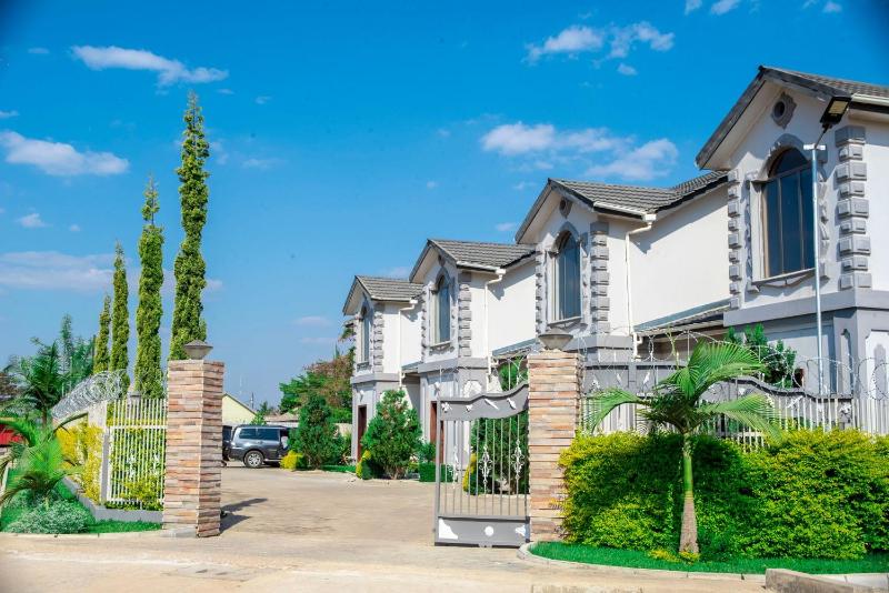 Lusaka Luxe Your Private Oasis Awaits in the Heart of Zambia - image 12
