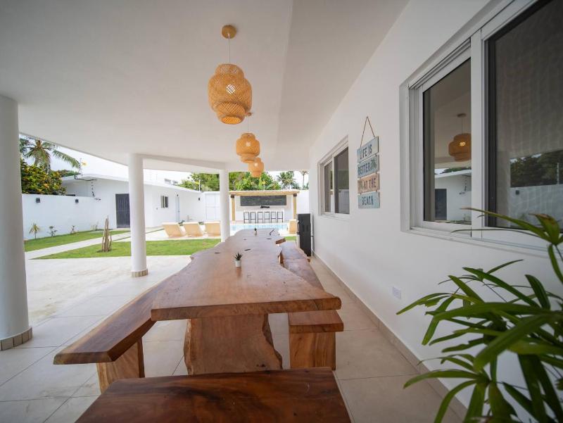 Green Palace - 7br Luxury Villa in Sosua 3mins from strip plus 24hr security - image 11