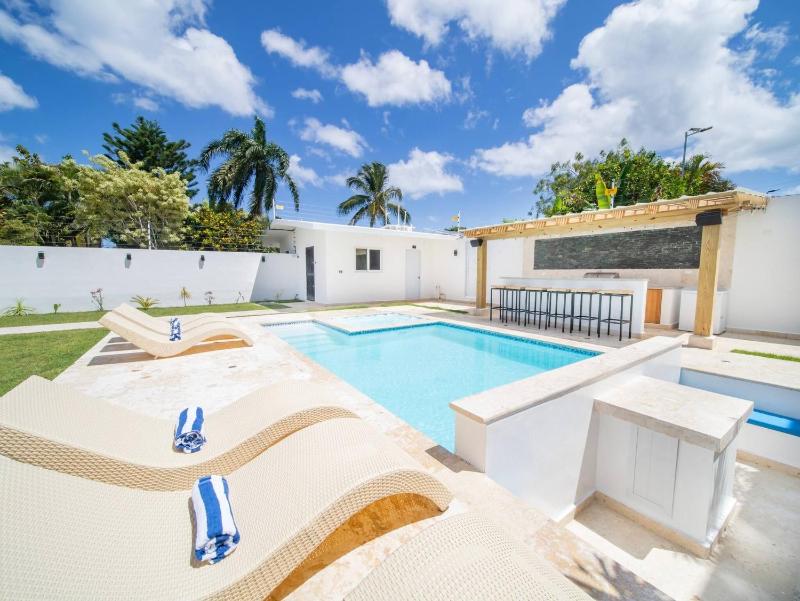 Green Palace - 7br Luxury Villa in Sosua 3mins from strip plus 24hr security - image 24