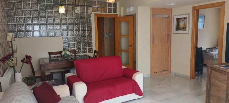 Beautiful 2 bedroom penthouse - image 19