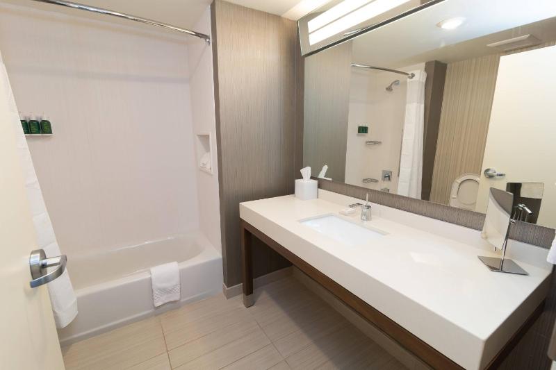 Double Queen Room image 2