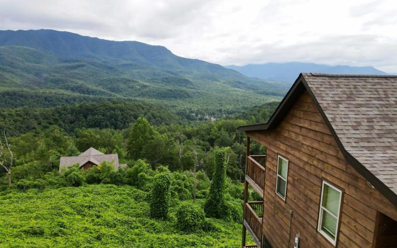 Breathtaking mountain views! June discounts available! - Birdhouse - - image 41