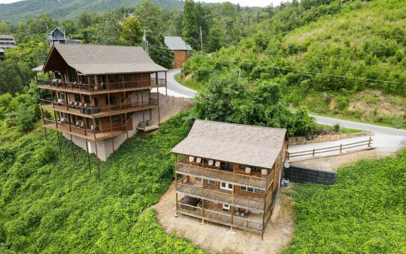 Breathtaking mountain views! June discounts available! - Birdhouse - - image 13