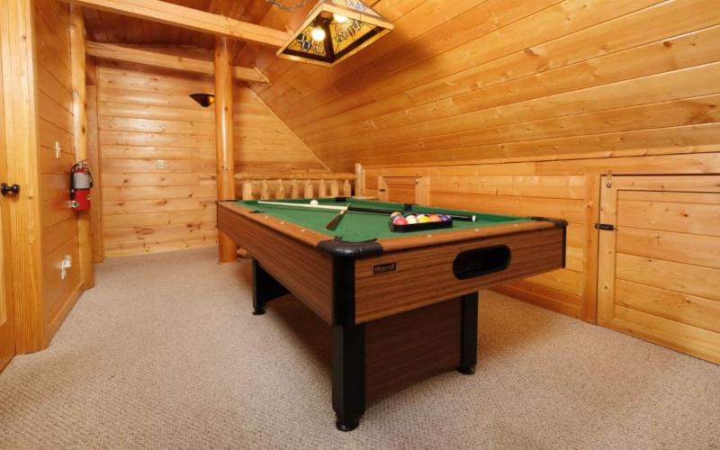 Cozy Cabin - Beautiful Mountain Views Hot Tub + Pool Table - image 22