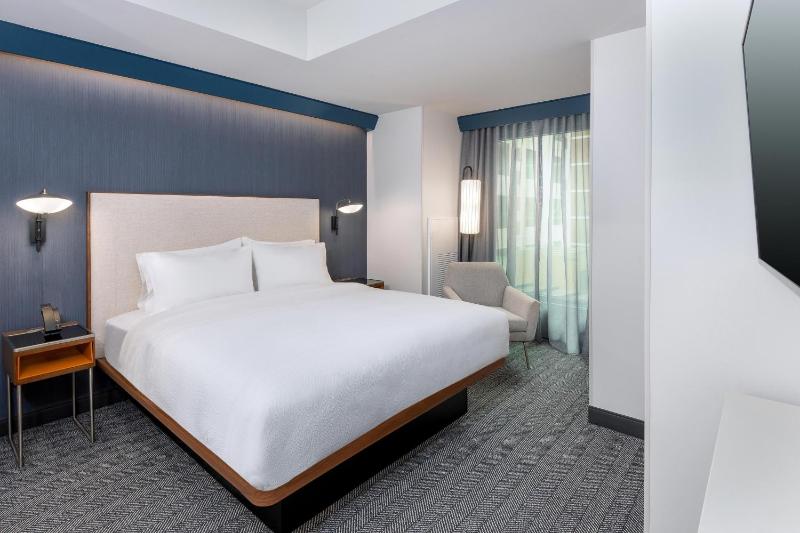 Courtyard by Marriott Atlanta Midtown - image 39