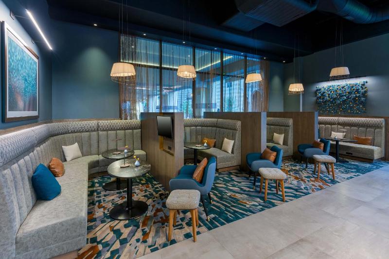 Courtyard by Marriott Atlanta Midtown - image 10