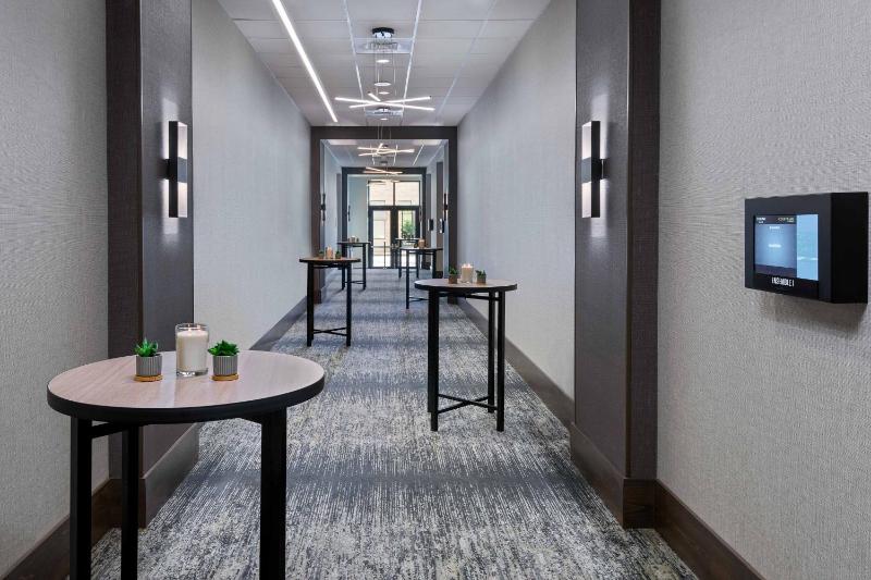 Courtyard by Marriott Atlanta Midtown - image 30