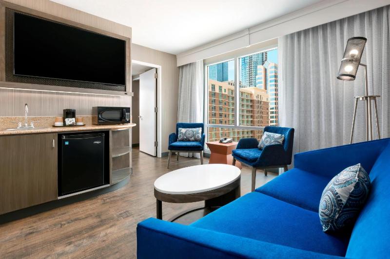 Courtyard by Marriott Austin Downtown/Convention Center - image 18