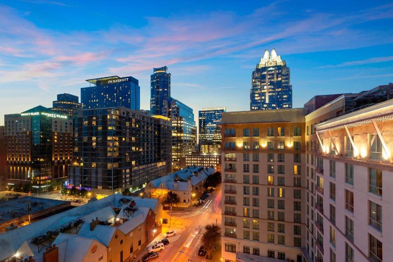 Courtyard by Marriott Austin Downtown/Convention Center - image 44