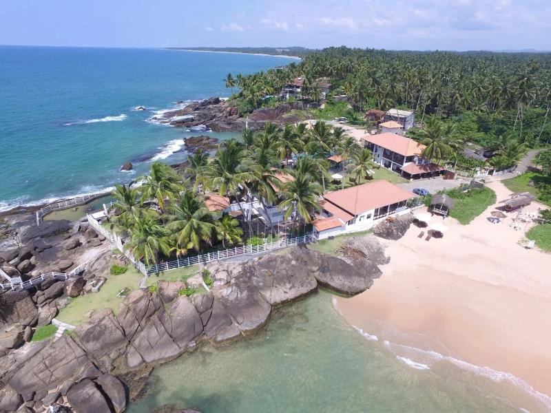Amara White Villa - image 19