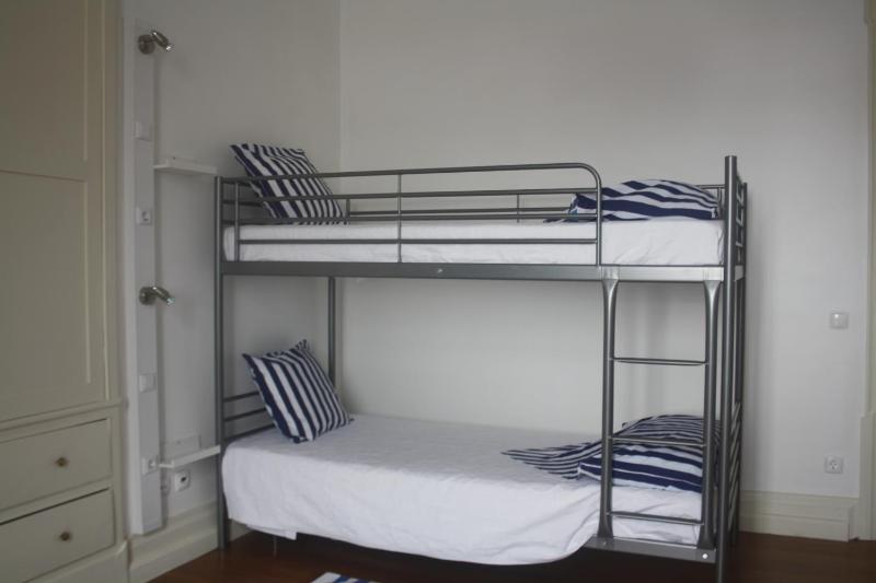 4-Bed Mixed Dormitory Room image 4