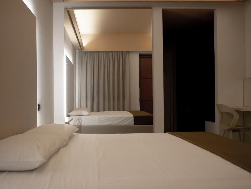 Double Room image 1