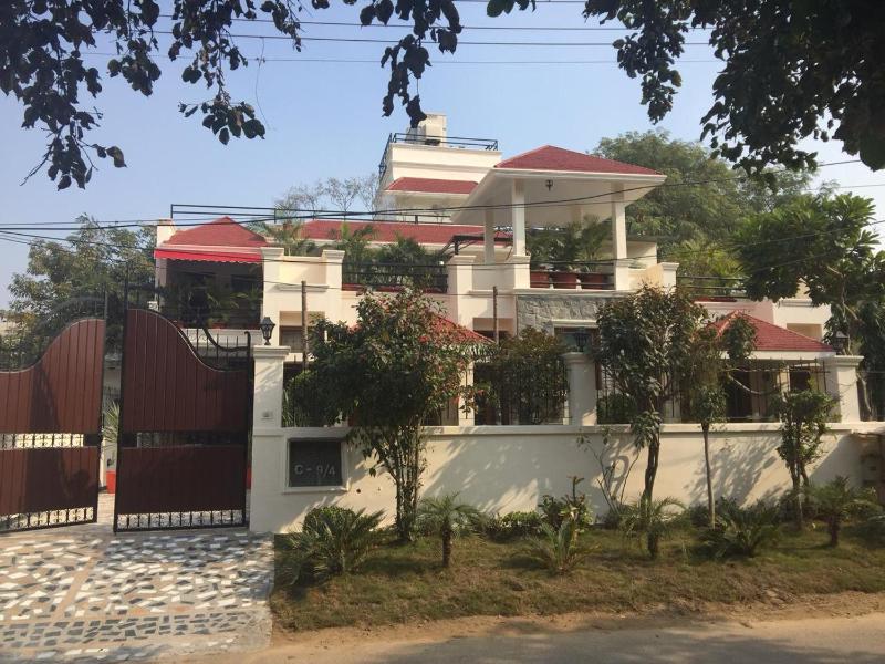 Magestic Mansion - image 1