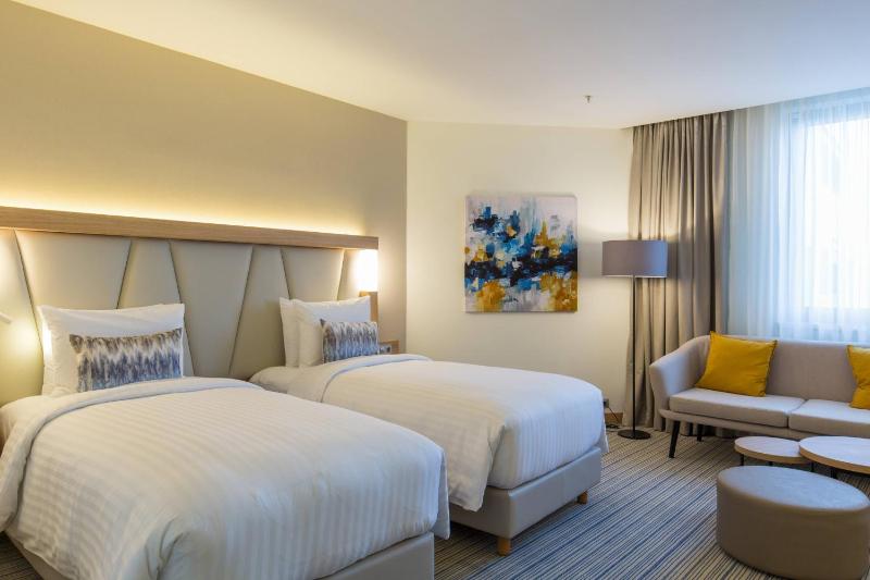 Superior, Guest room, 2 Twin/Single Bed(s), City view image 4