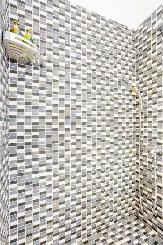 Apartment with Garden View image 2