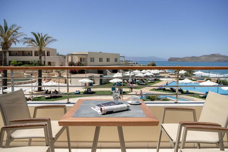 Sea View Suite image 4