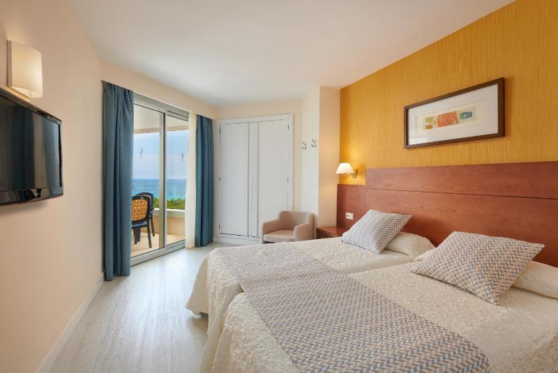 Apartment with Sea View image 4