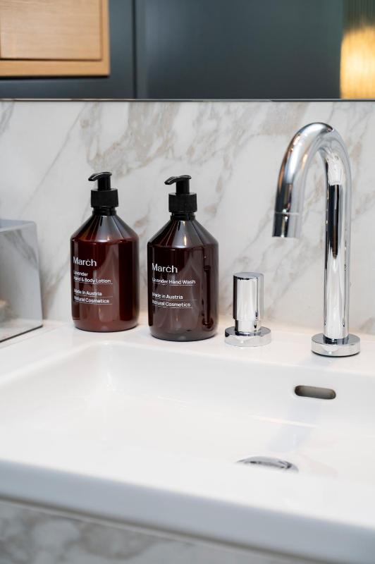 Superior Double Room image 1