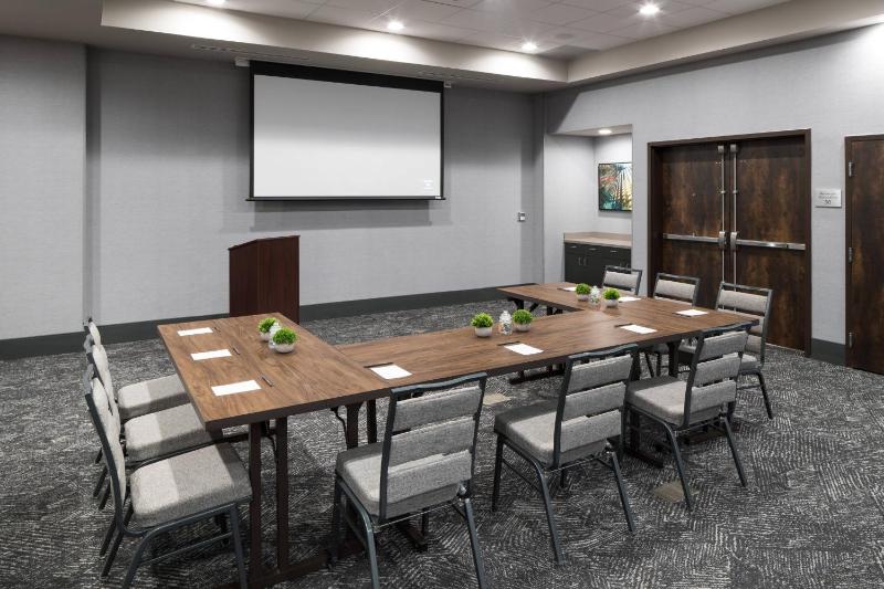 COURTYARD by MARRIOTT HOUSTON HEIGHTS/I-10 - image 3