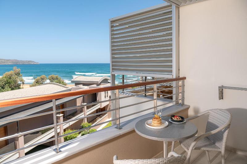 Sea View Room image 3