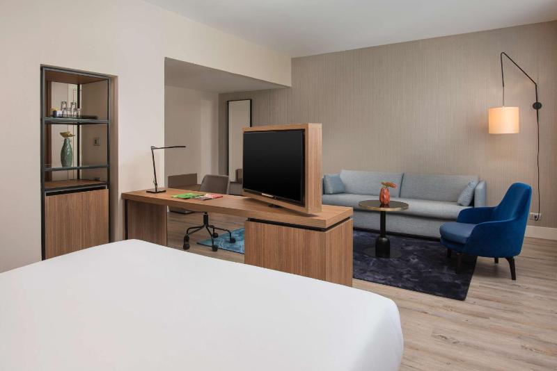 Junior Suite image 3