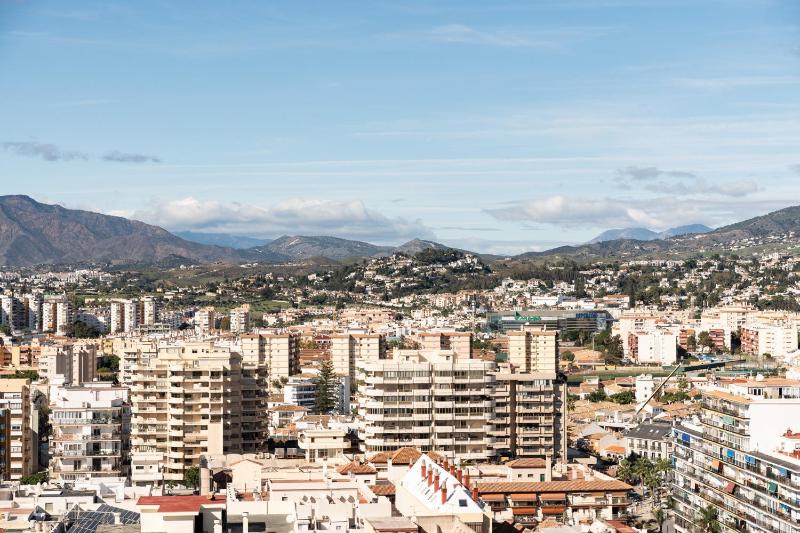 Malagasuite Skyline Fuengirola Apartaments - image 3