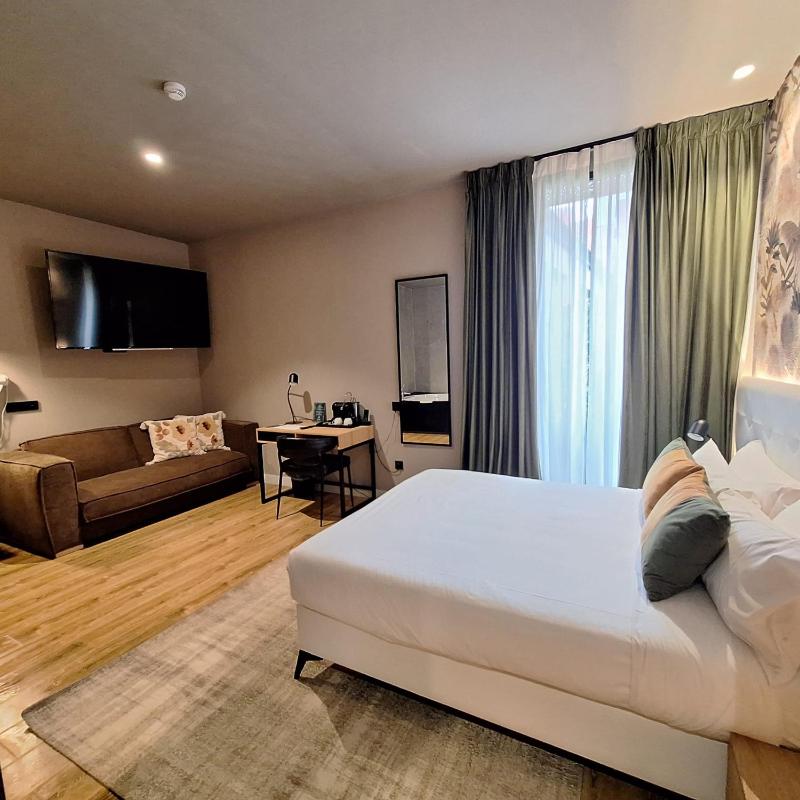 Saman Hotel Boutique - image 2