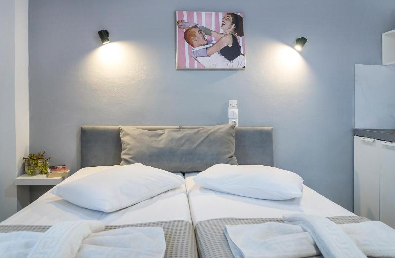 Apartment with Mountain View image 1