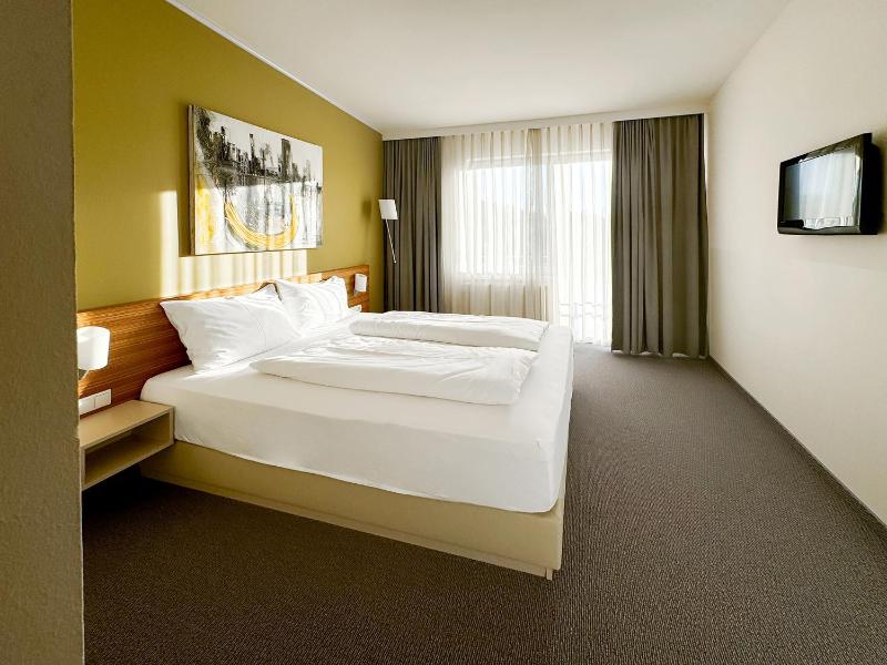 Suite image 3