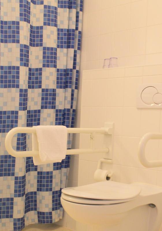 Single Room image 2