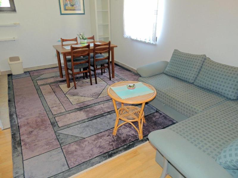 One-Bedroom apartment Standard image 2