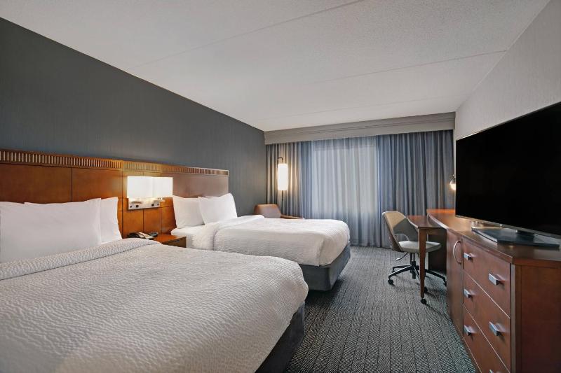 Room with Two Double Beds image 1