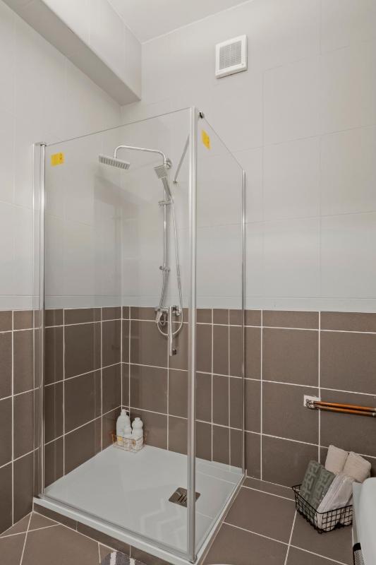 Bucharest Ultracentral Apartments - image 16