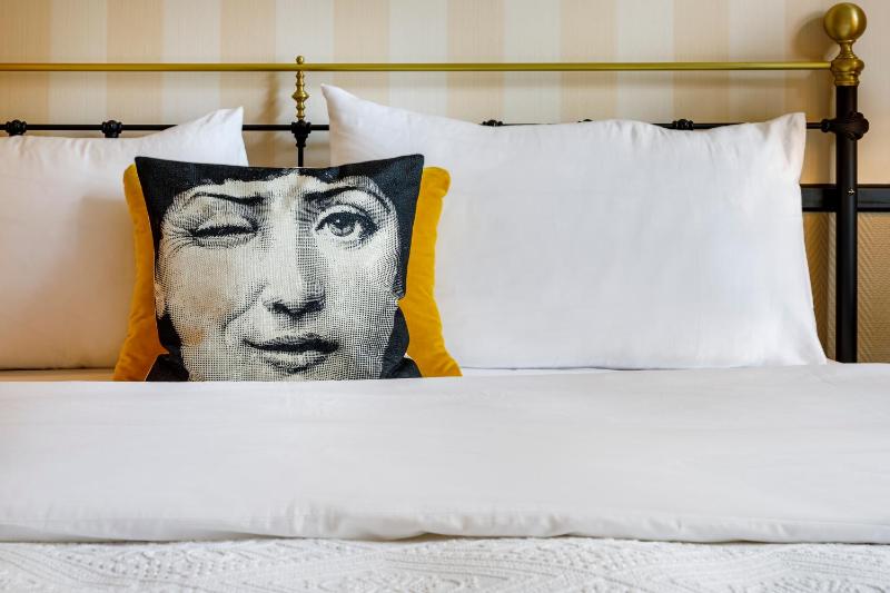 Opera Superior image 4