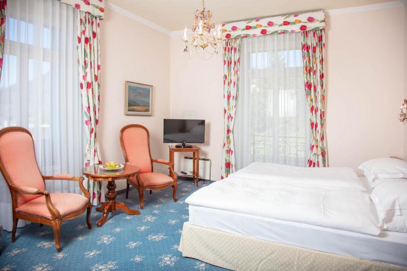 Double Room Standard  image 1