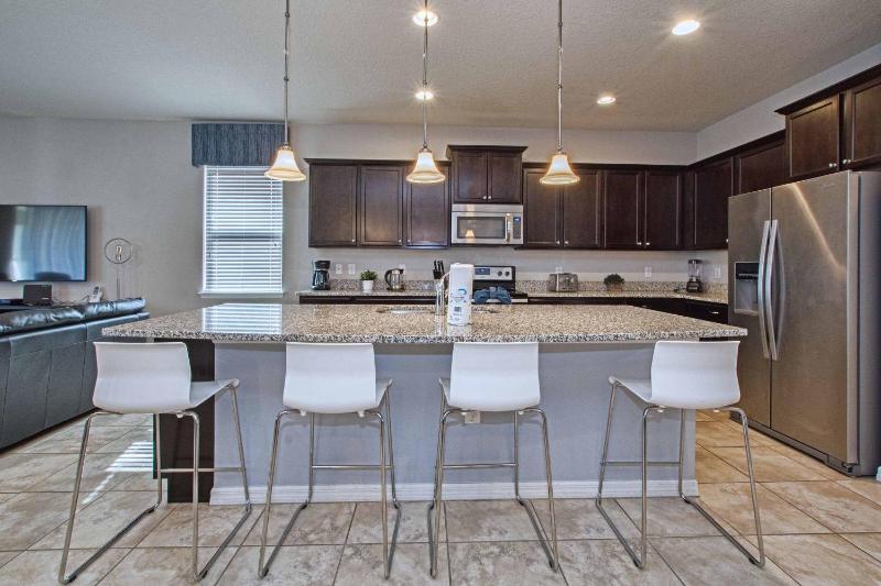 8 Bedroom Home at Windsor Westside with Top Amenities - image 16